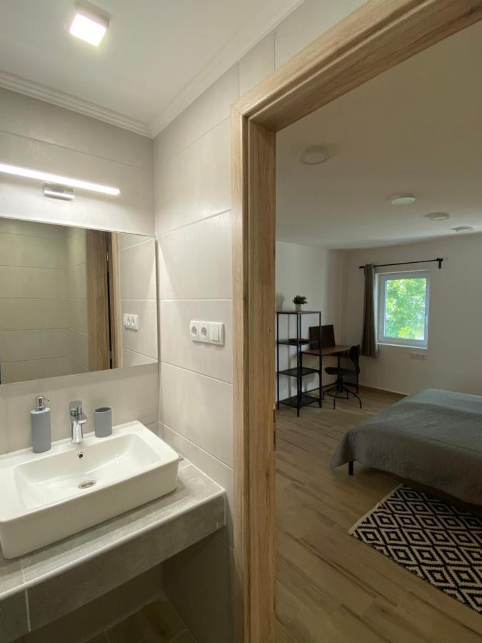 Bike & Fun Apartments - Balatonakarattya Luaran gambar