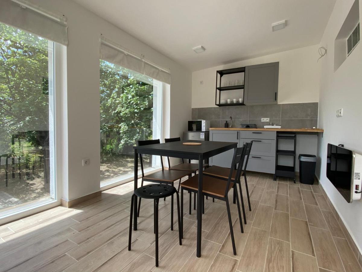 Bike & Fun Apartments - Balatonakarattya Bilik gambar