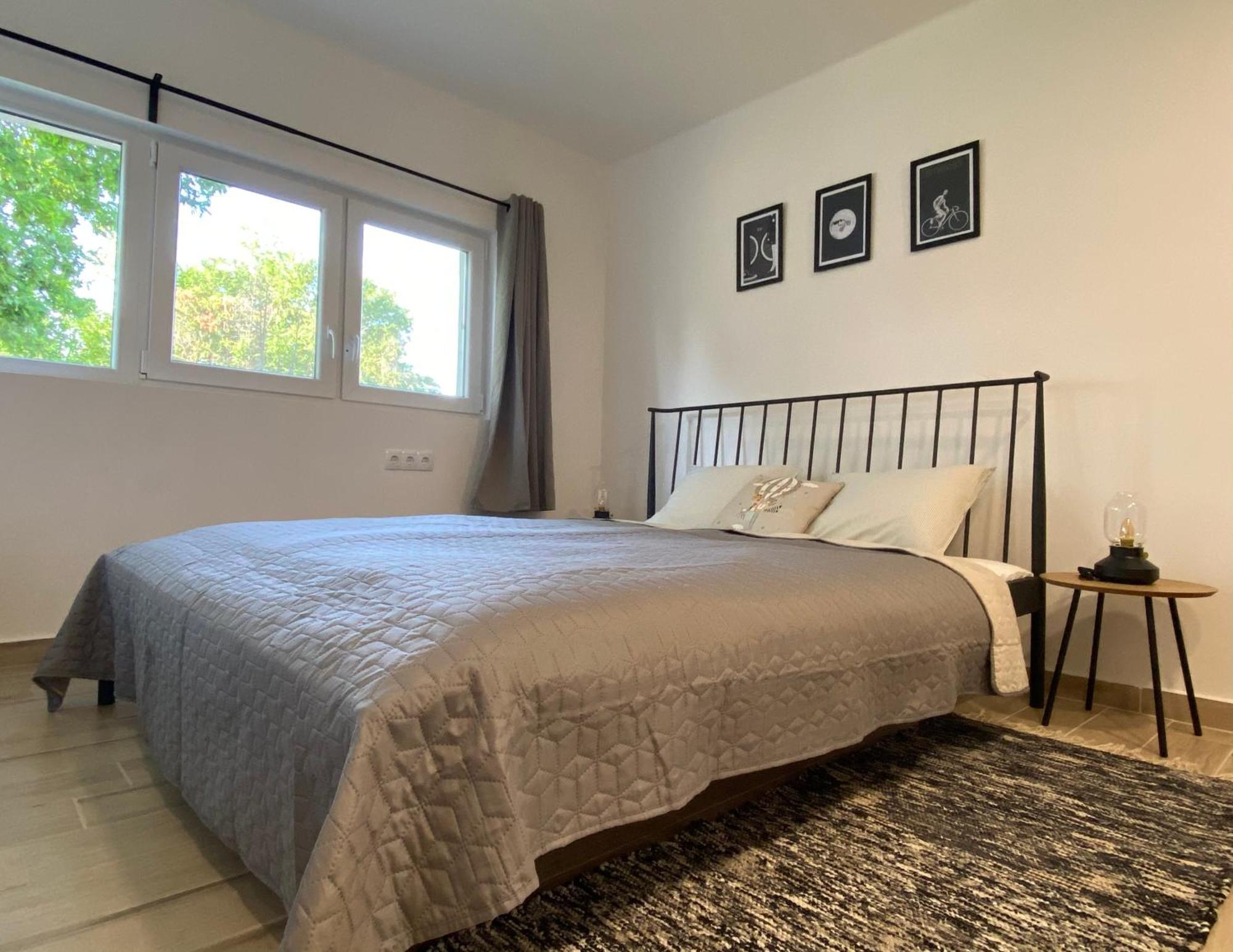 Bike & Fun Apartments - Balatonakarattya Bilik gambar